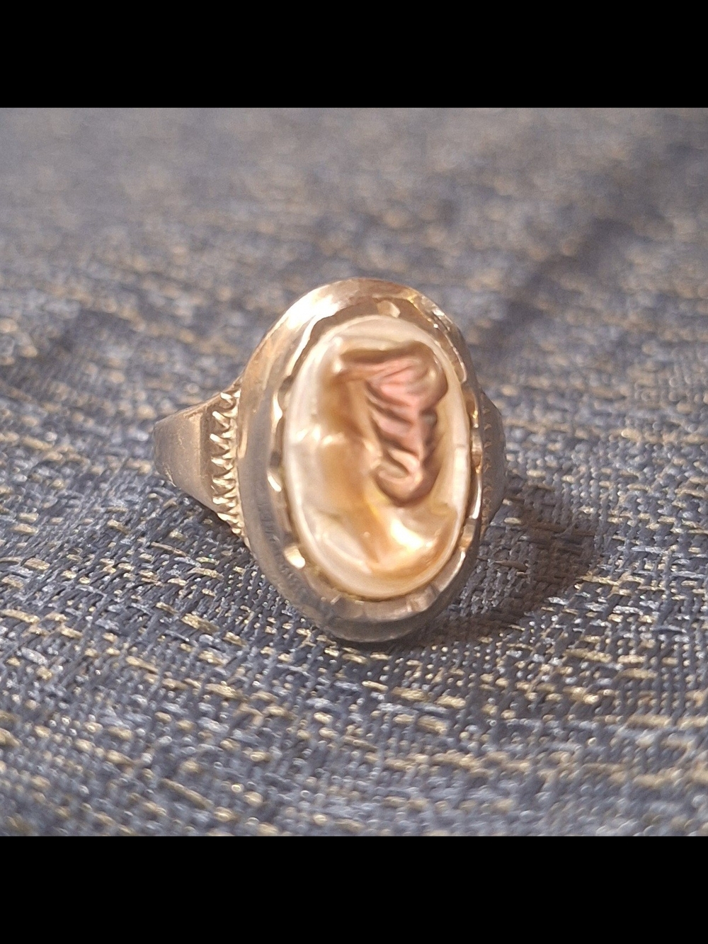 Vintage Cameo Ring
